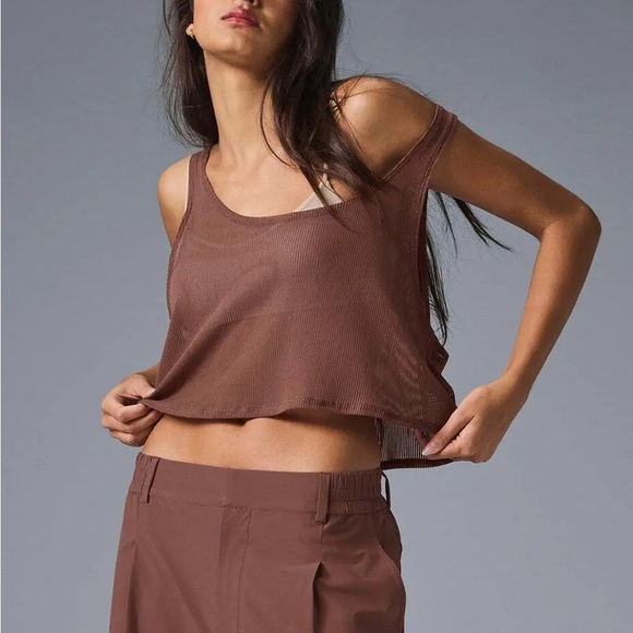 SOLD‼️ALO Yoga Brown Mesh Crop Tank Top - Picture 2 of 5